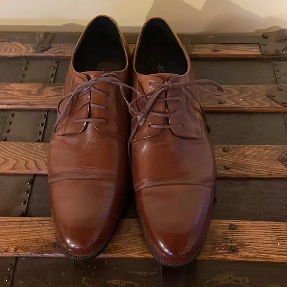 Kenneth Cole Leather Shoes - Picture 2 of 3